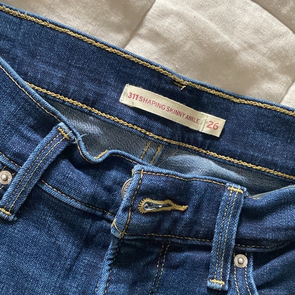 Levi’s 311 Shaping Skinny Ankle jeans - Picture 2 of 3